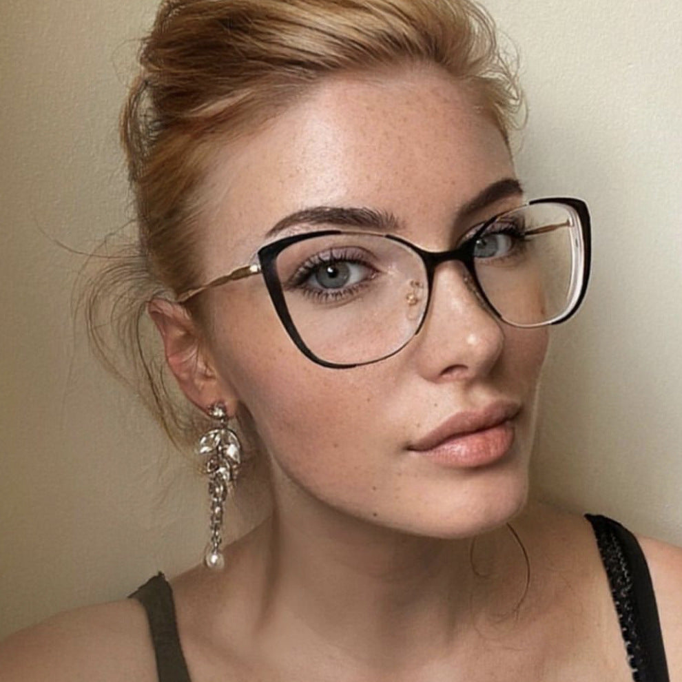 Trendy cat-eye glasses: European/American style, blue light blocking
