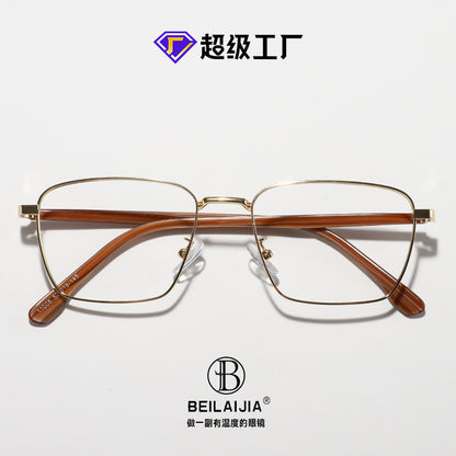 Stylish square frame, gold wire design