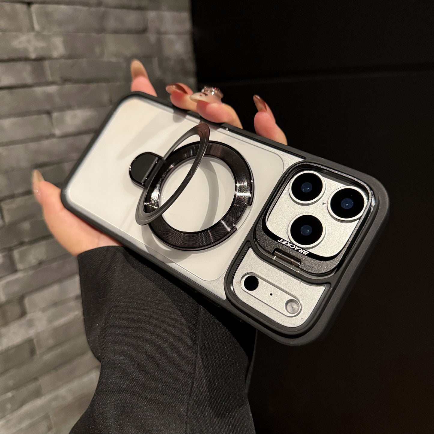 iPhone 17 Pro Max Magnetic Lens Case