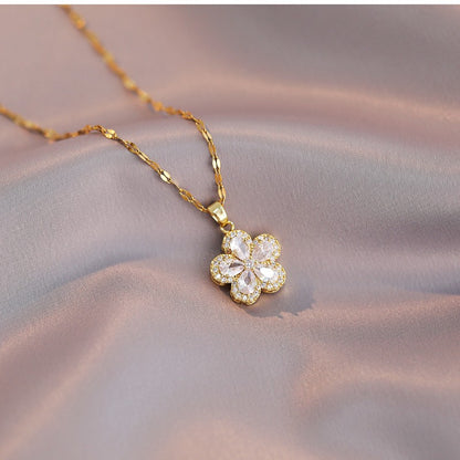 Amoré Zircon Flower Women's Necklace