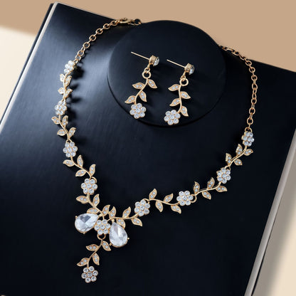 Elegant Floral Necklace & Earrings Edition
