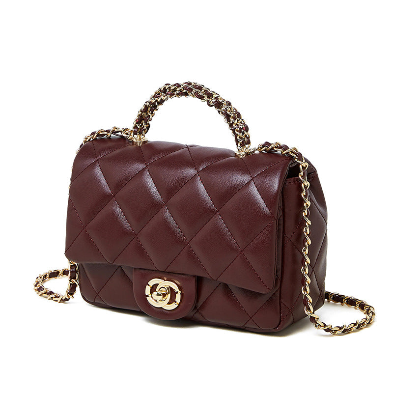 Chic Aura Diamond Chain Tote Luxury Edition