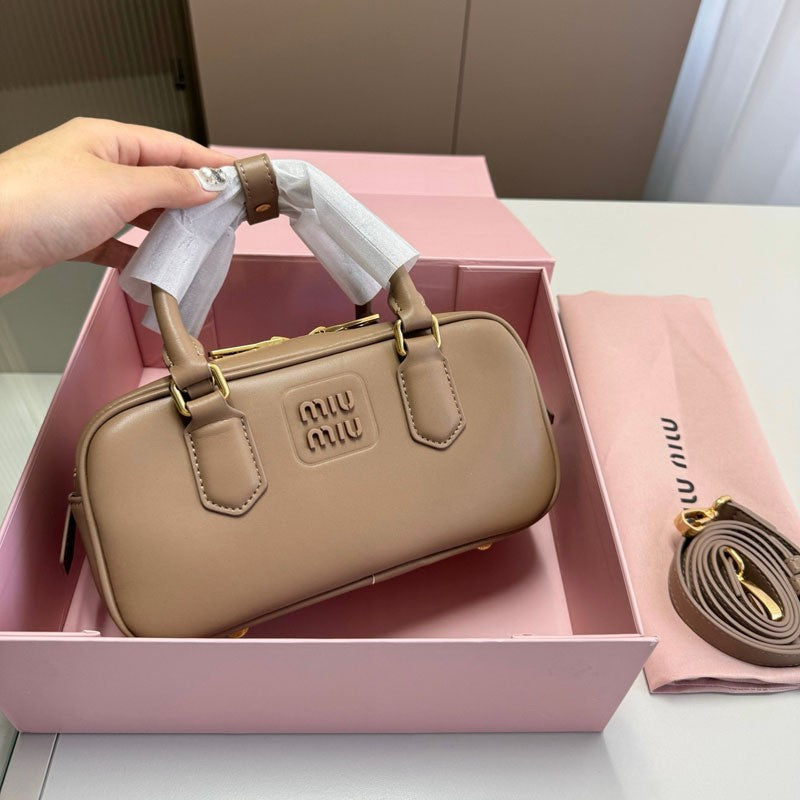 Bowling Square Boston Bag