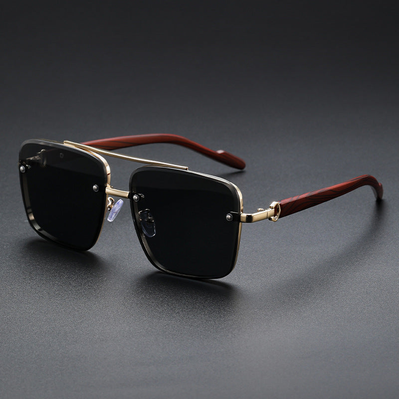 HD polarized pilot sunglasses for men.