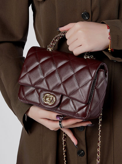 Chic Aura Diamond Chain Tote Luxury Edition