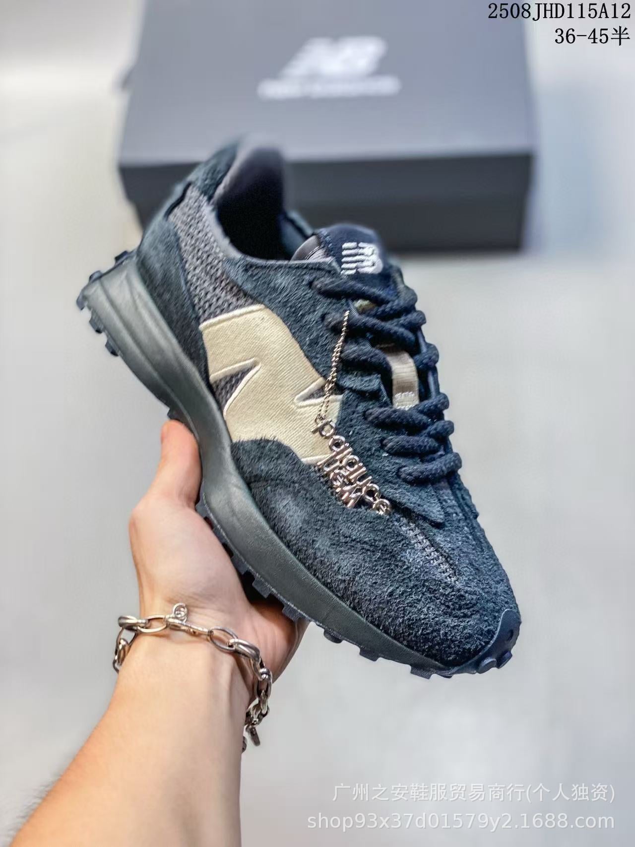 New Balance casual women's sneakers shoe