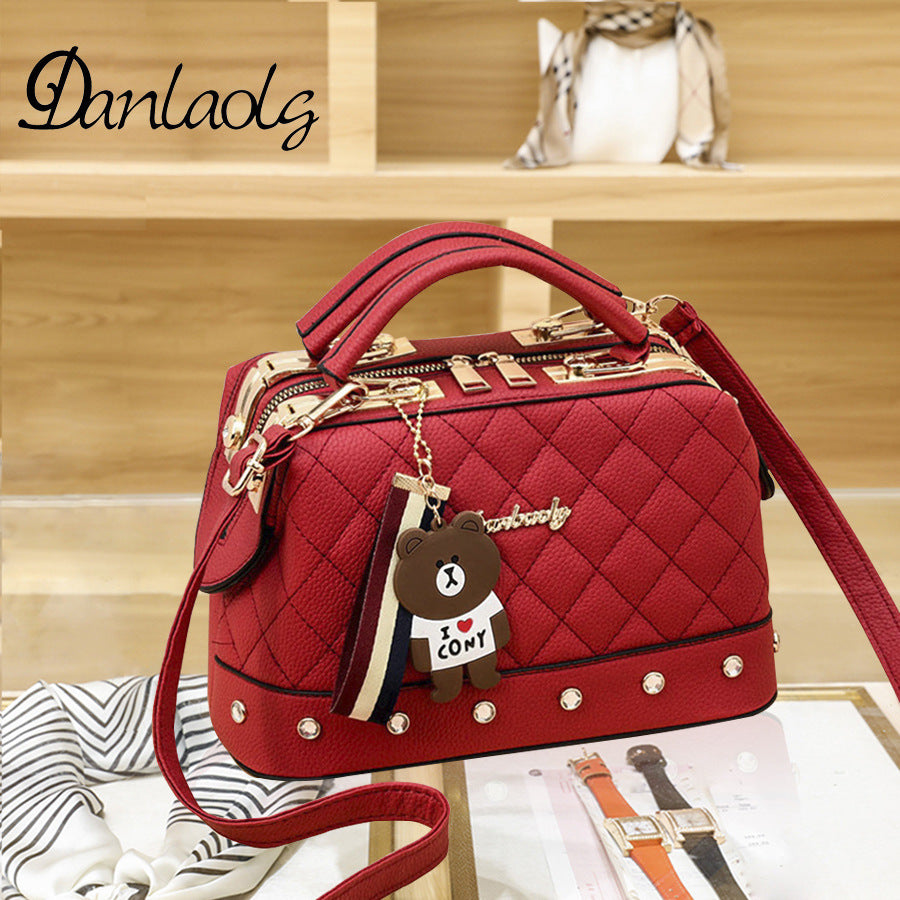 Chic European-Style Quilted Crossbody Bag