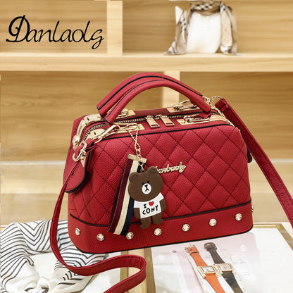 Chic European-Style Quilted Crossbody Bag