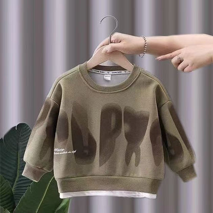 Handsome, casual, fashionable boys' sweatshirt