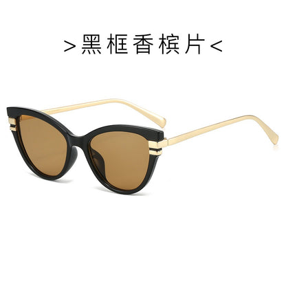 Trendy retro cat eye sunglasses