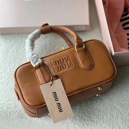Bowling Square Boston Bag
