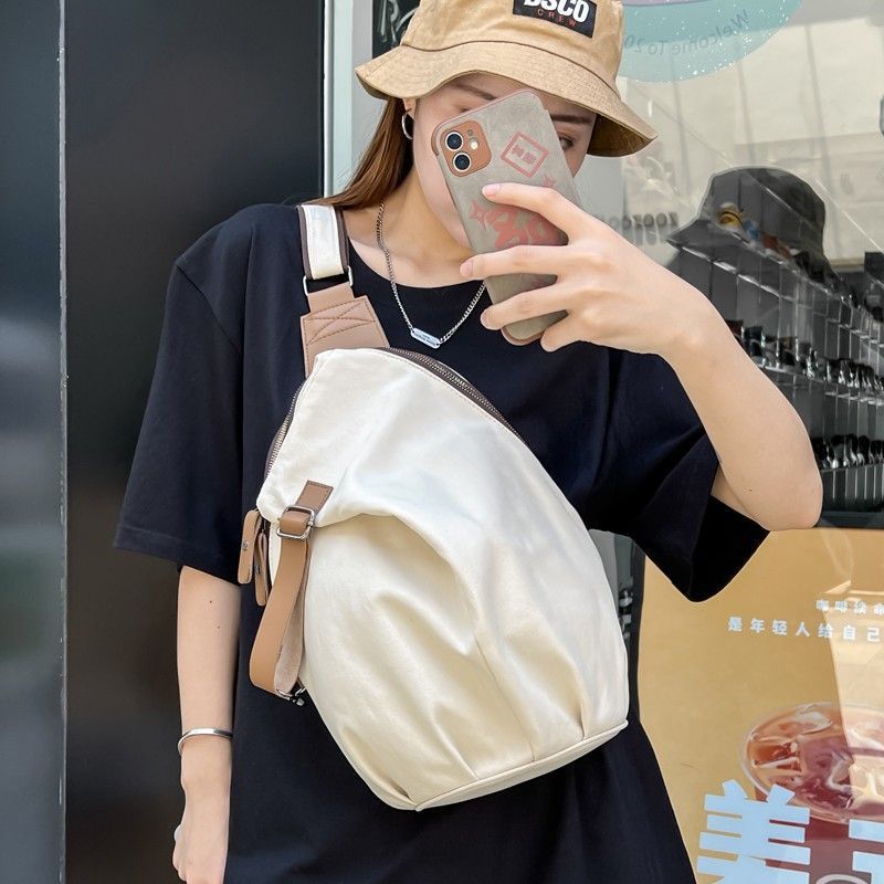 ClassicForge Retro Shoulder Pack