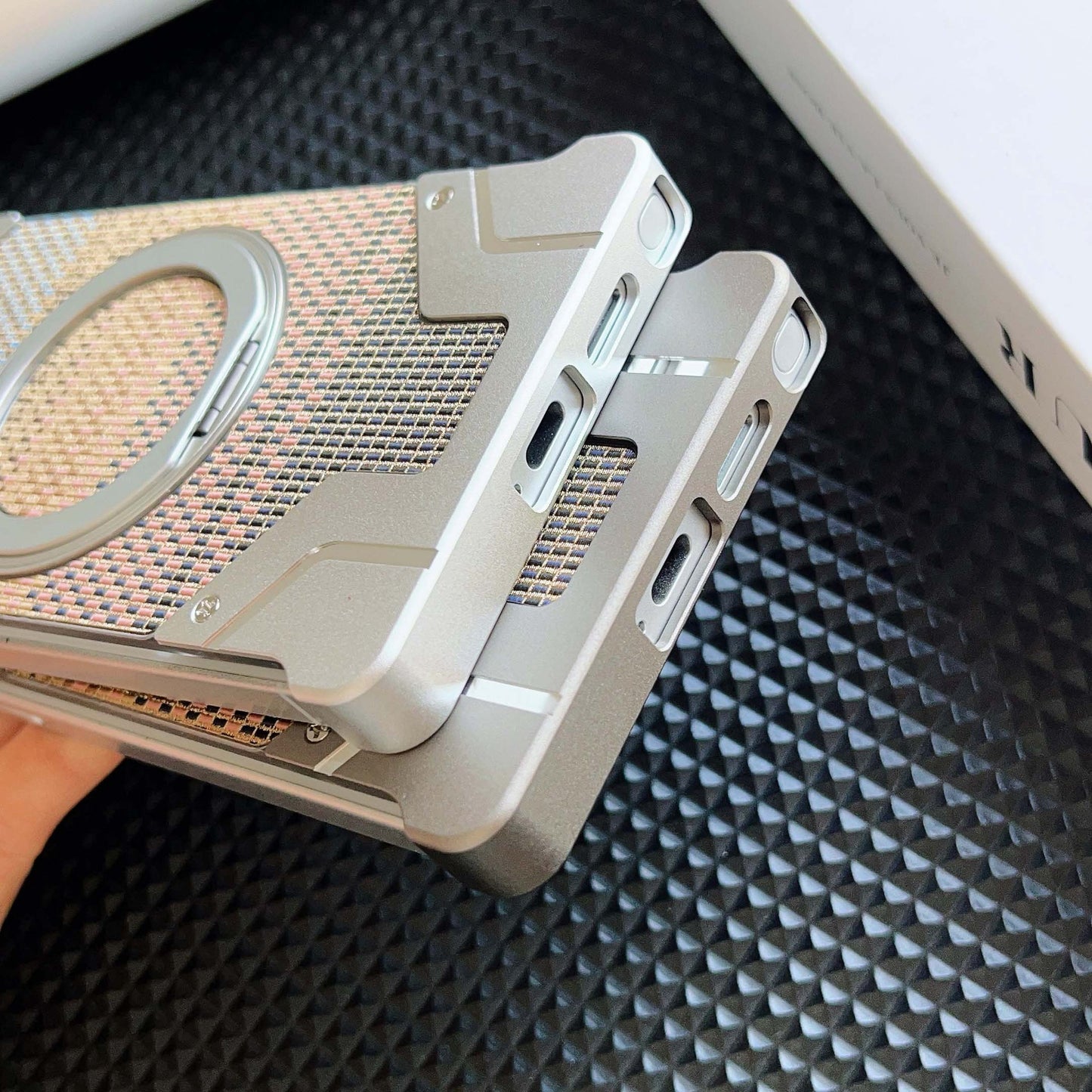 Alloy Walnut Infinity Mag Armor Case