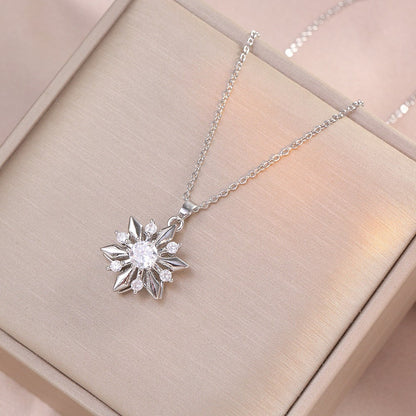 Amoré Zircon Flower Women's Necklace