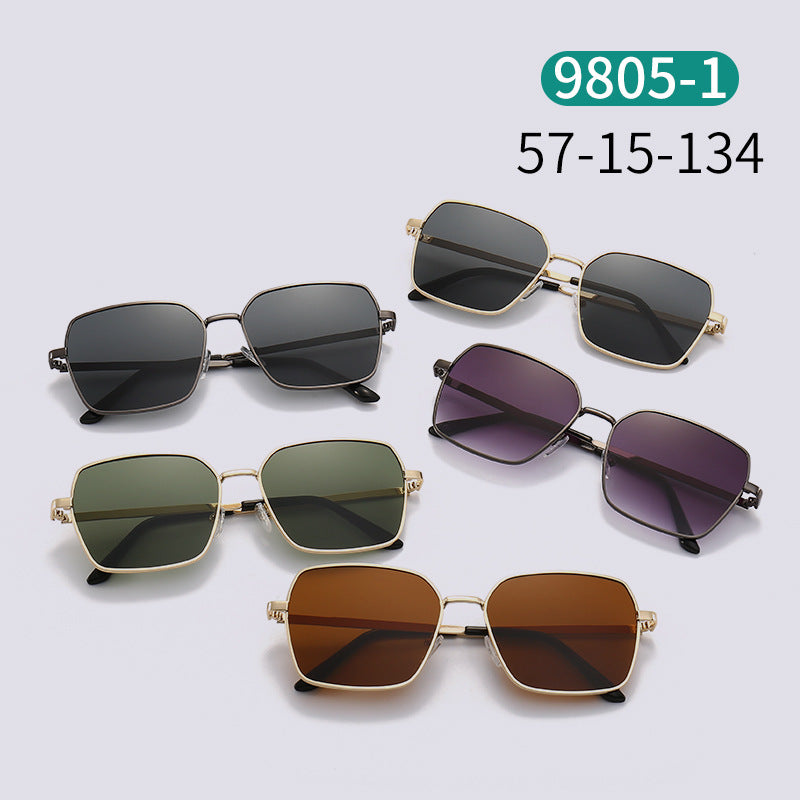 Simple metal frame sunglasses