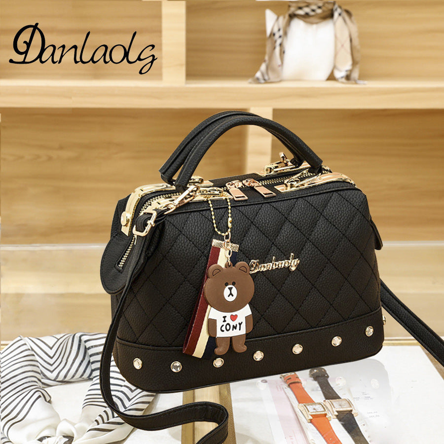 Chic European-Style Quilted Crossbody Bag