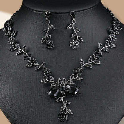 Elegant Floral Necklace & Earrings Edition