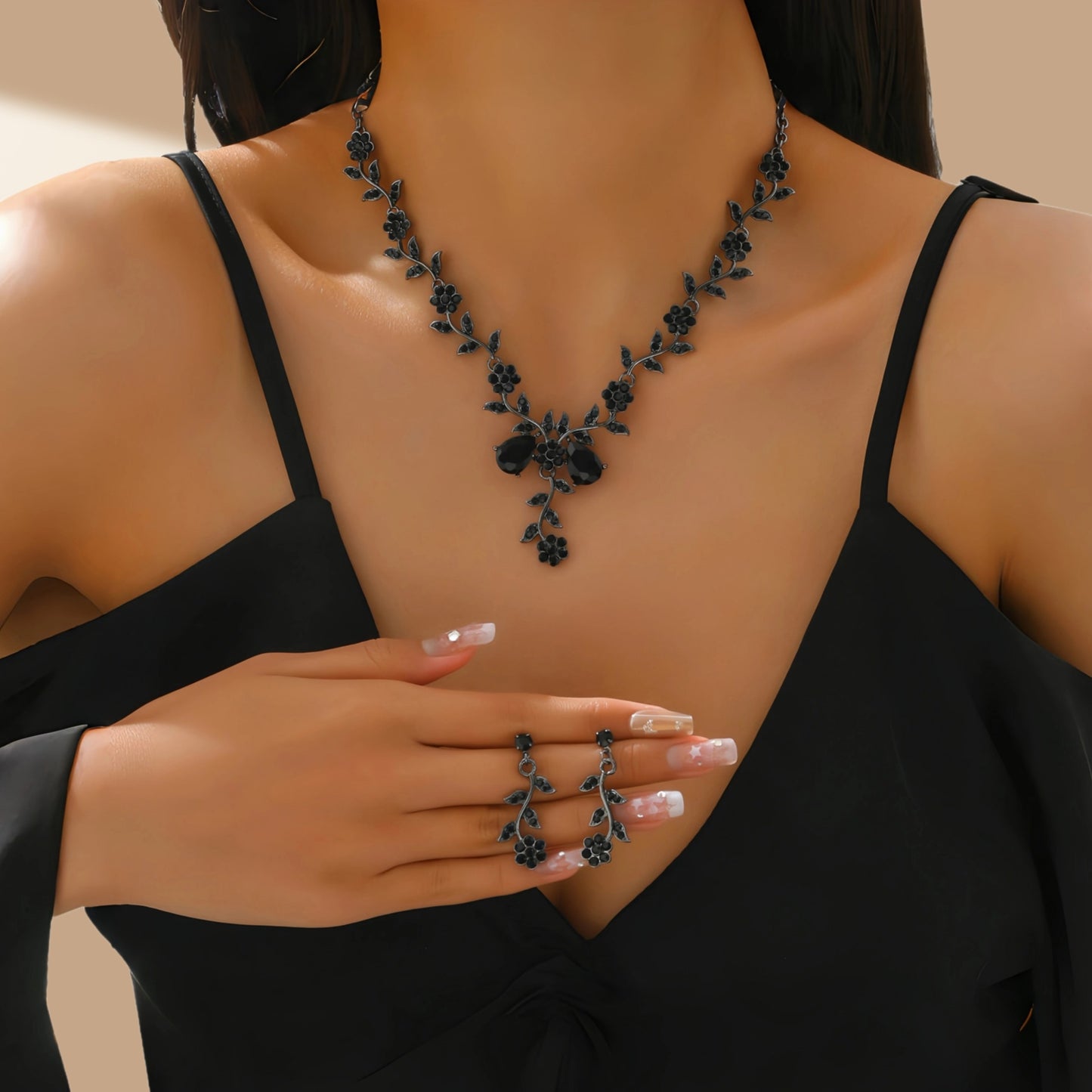 Elegant Floral Necklace & Earrings Edition