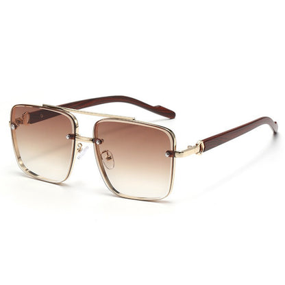 HD polarized pilot sunglasses for men.