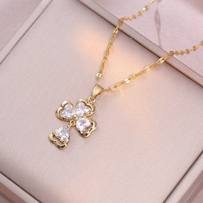 Amoré Zircon Flower Women's Necklace